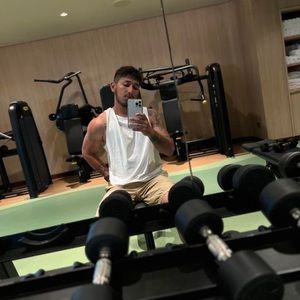 Meet your Posher, Roberto